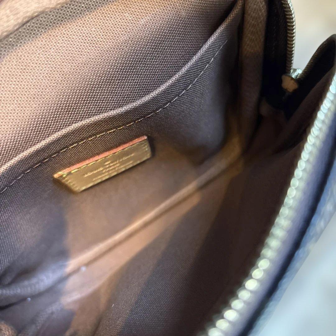 ルイビィトンウエストポーチ