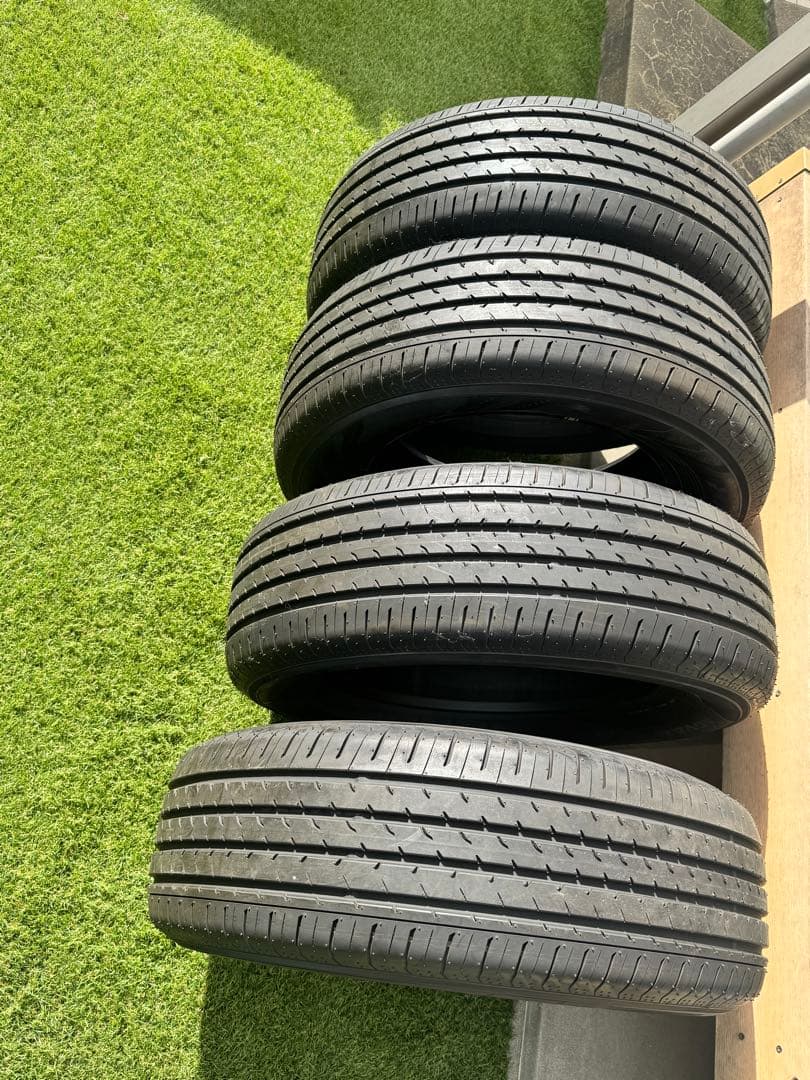 アルファード　40 純正装着タイヤ　新車外し