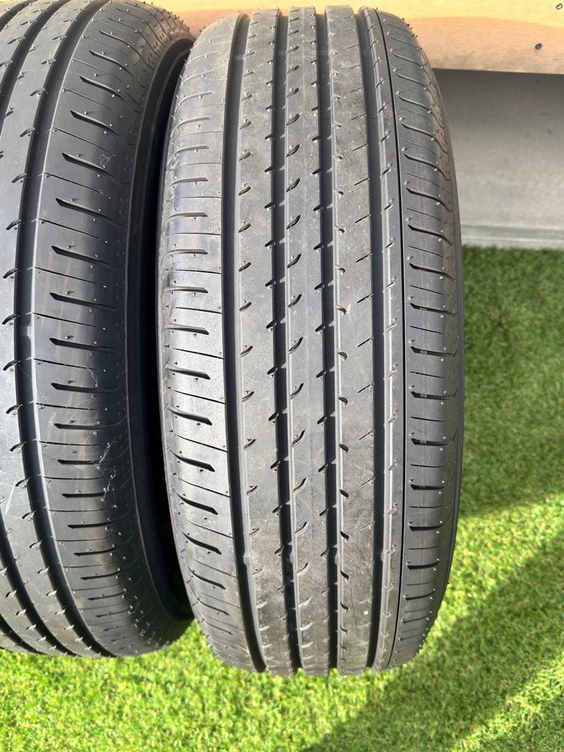 アルファード　40 純正装着タイヤ　新車外し