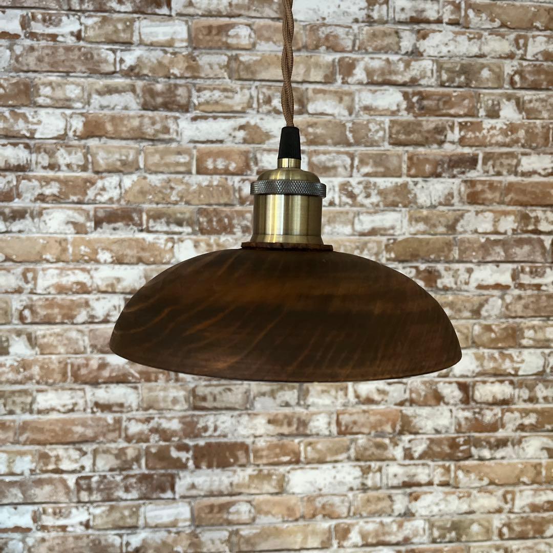 ハンドメイド 天然杉ペンダントライト／優しい木目／ナチュラル照明