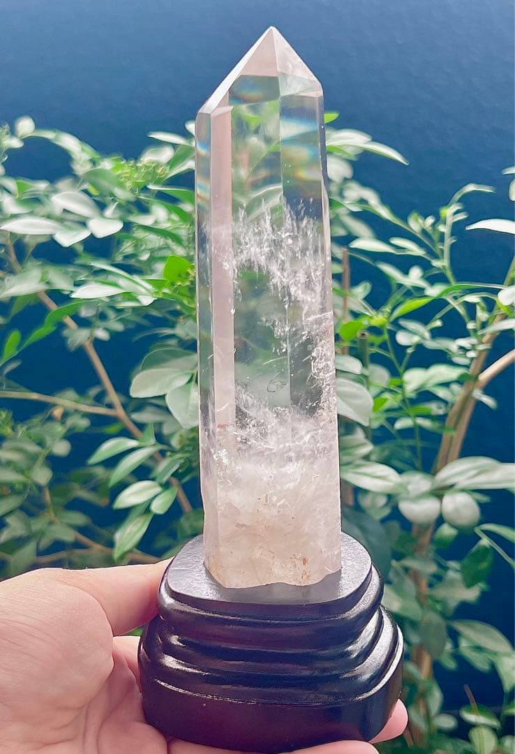超透明　ヒマラヤ産　水晶ポイント　六角柱 天然石原石置物台座付　パワーストーン