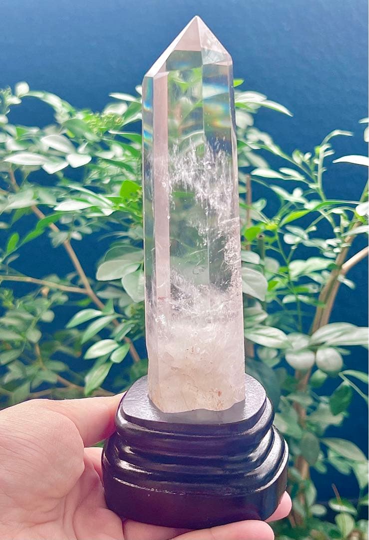 超透明　ヒマラヤ産　水晶ポイント　六角柱 天然石原石置物台座付　パワーストーン