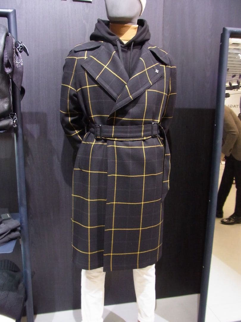 【ピーノ着用モデル】TAGLIATORE タイロッケンコート サイズ46