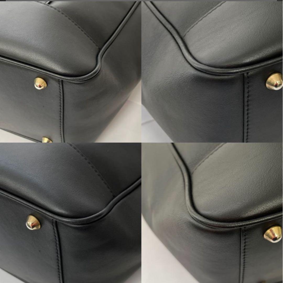 y*o様 ベルサーチ黒の合成皮革トートバッグ