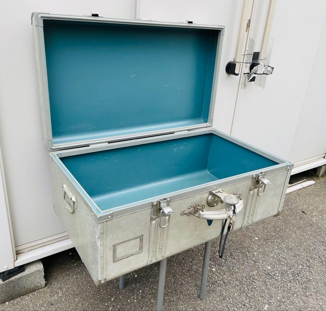 中古品 石川アルミ製 トランクケース（鍵付き・防水仕様） お値段を下げました