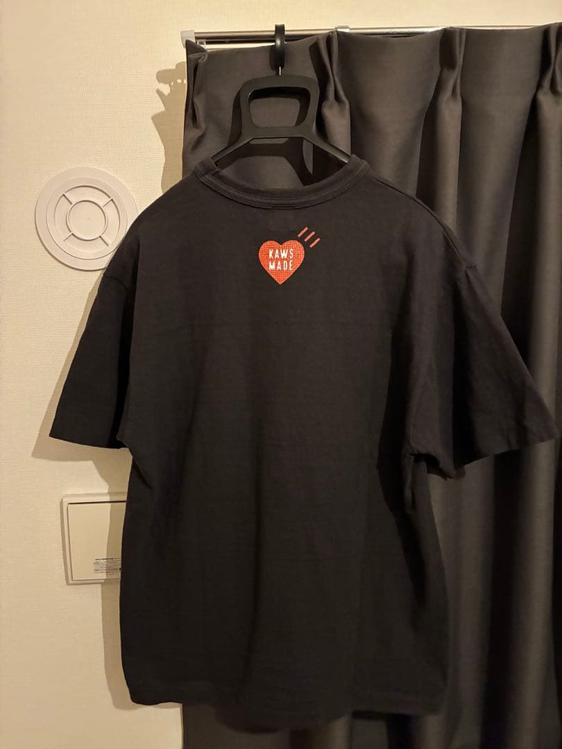 トップス KAWS humanmade