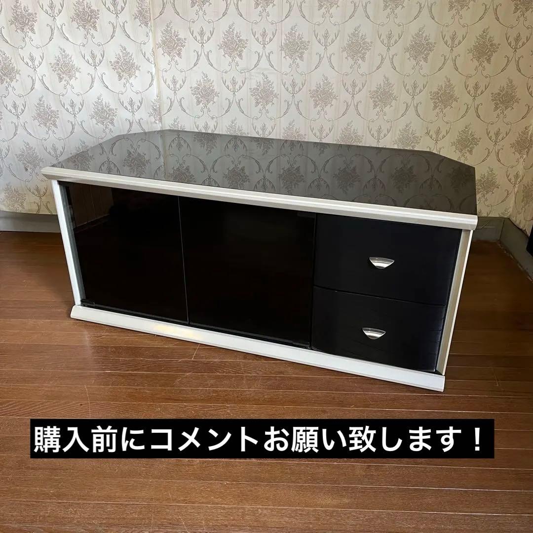 【中古品】ガラス天板 テレビボード テレビ台 キャスター付き ポストモダン