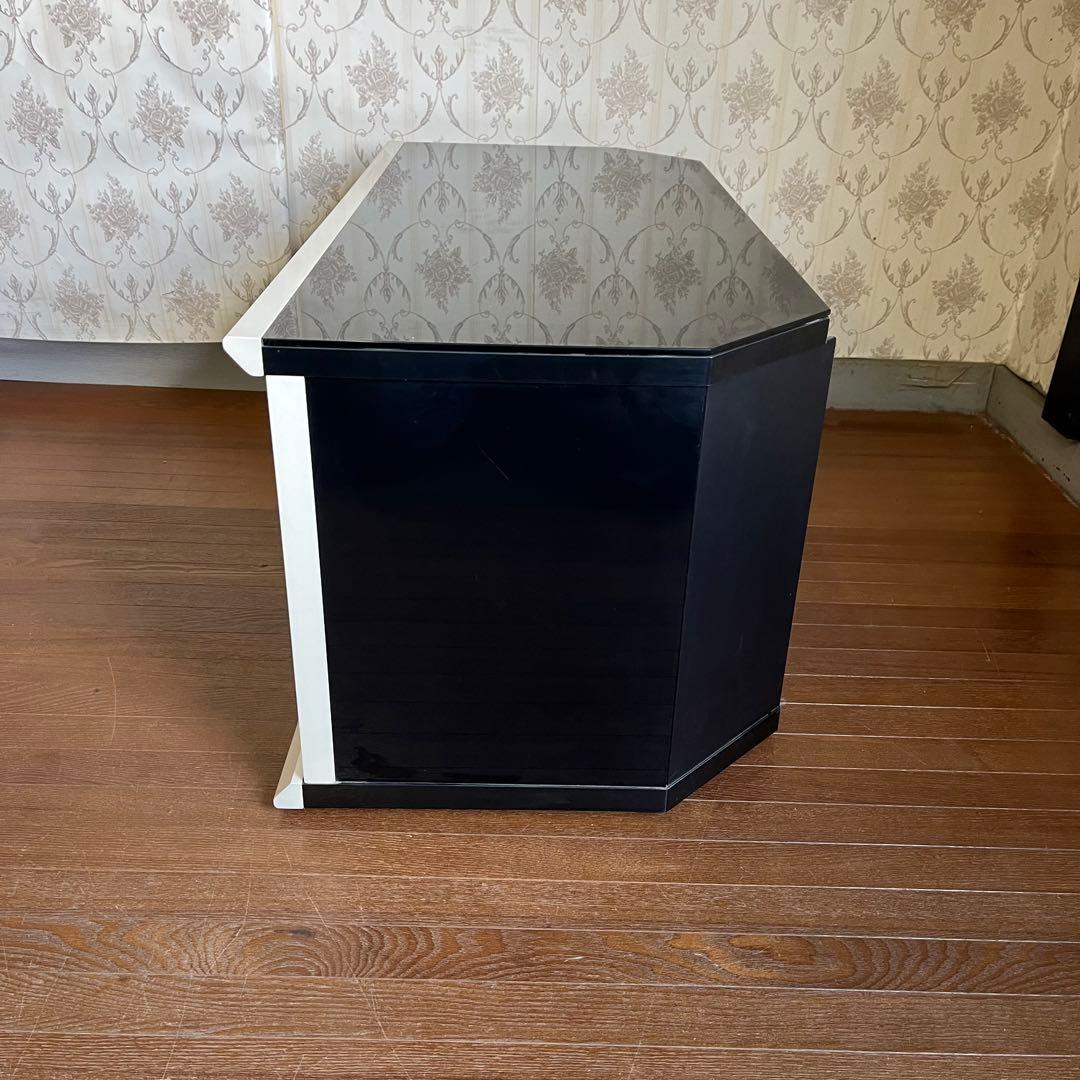 【中古品】ガラス天板 テレビボード テレビ台 キャスター付き ポストモダン