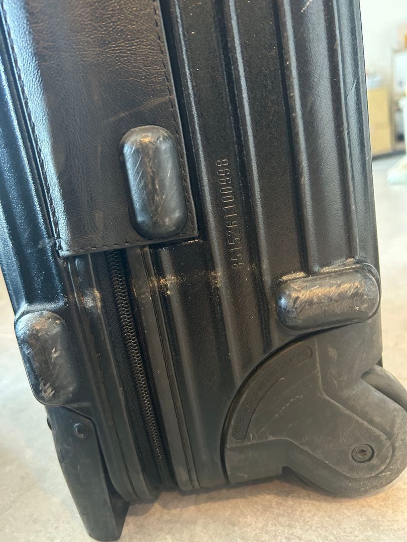 RIMOWA SALSA ブラックキャリーケース