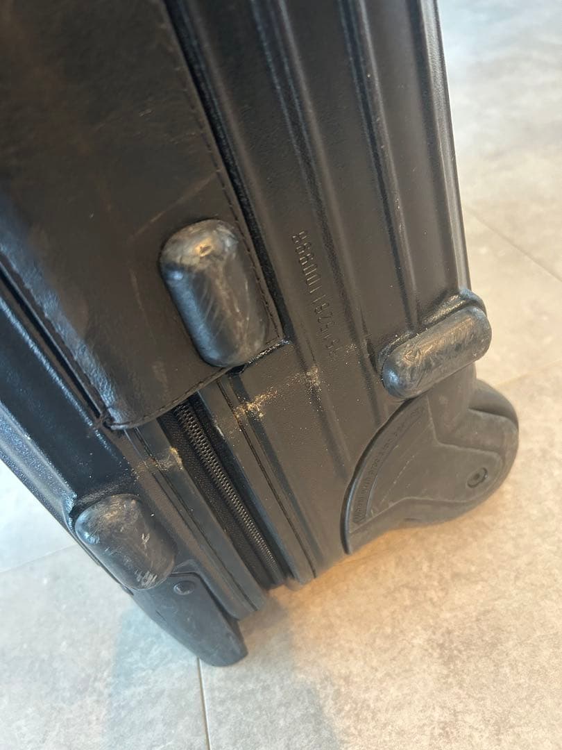 RIMOWA SALSA ブラックキャリーケース