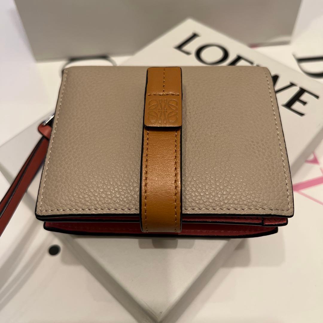 LOEWE アナグラム 二つ折り財布 ベージュ