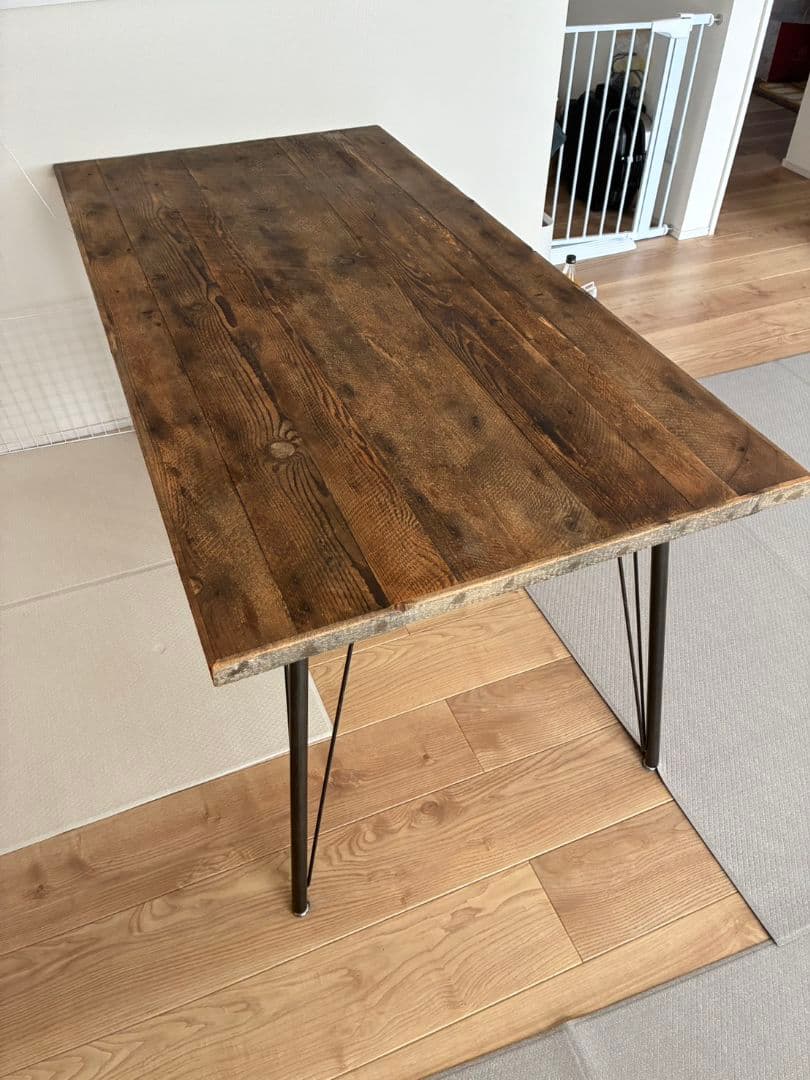 クラッシュゲート　ダイニングテーブル