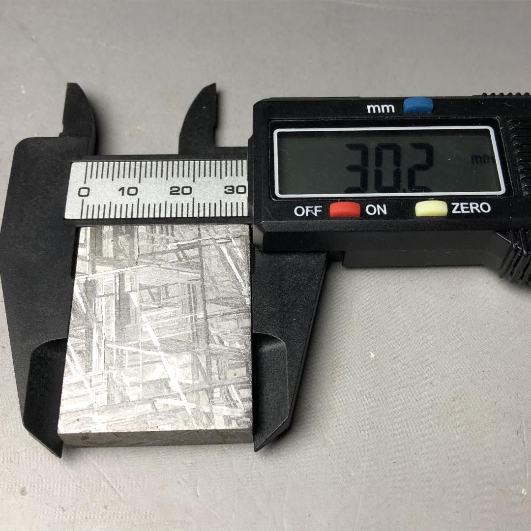 禄*様 ギベオン隕石 Gibeon Meteoriteメテオライト 72g ケー