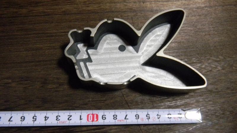 ビンテージ　プレイボーイ　灰皿　PLAYBOY　金属製　ウサギ