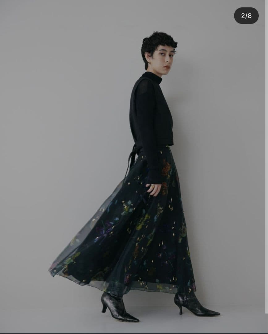 Ameri　UND SCAN FLOWER SKIRT