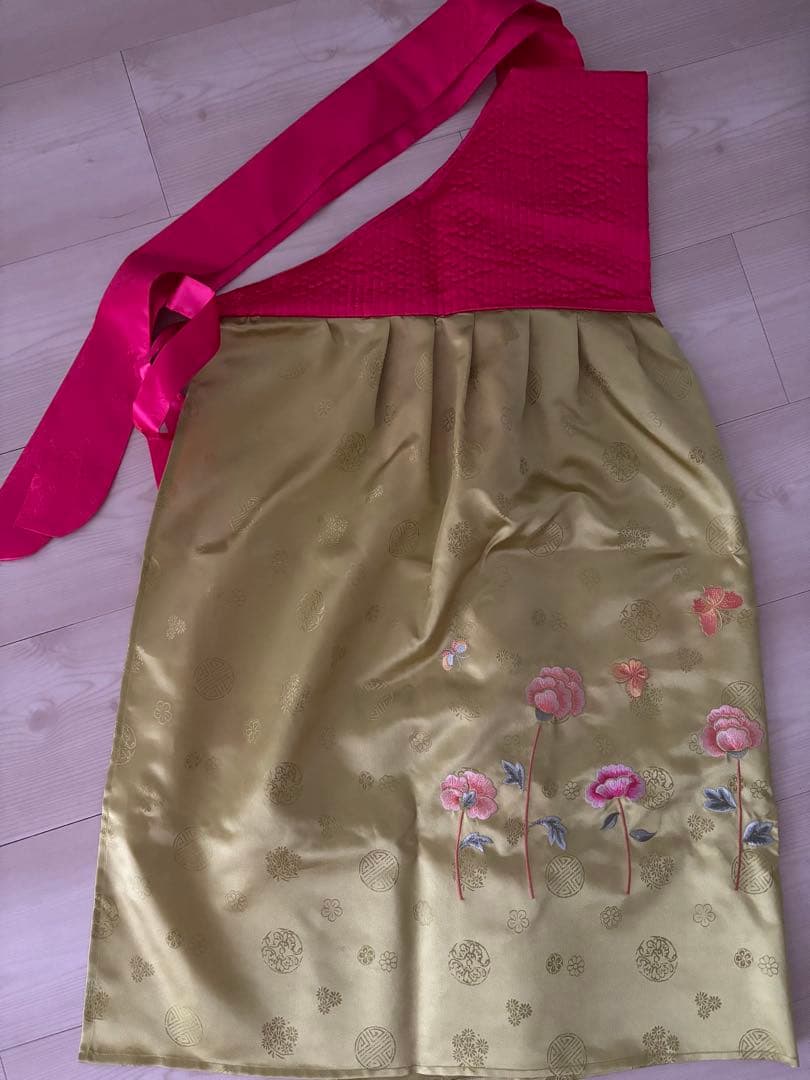 韓国 エプロン 刺繍