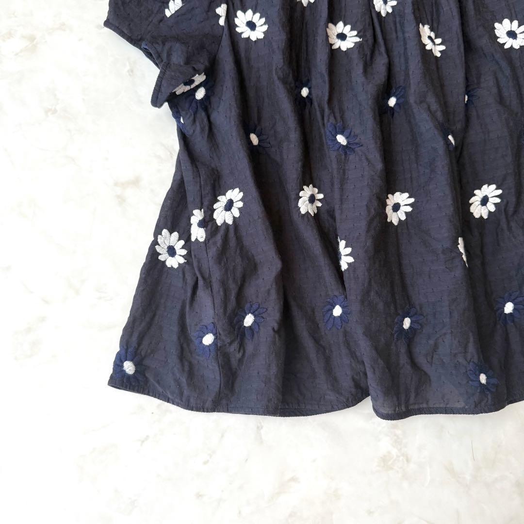 TOMORROWLAND collection マーガレット刺繍ギャザーブラウス