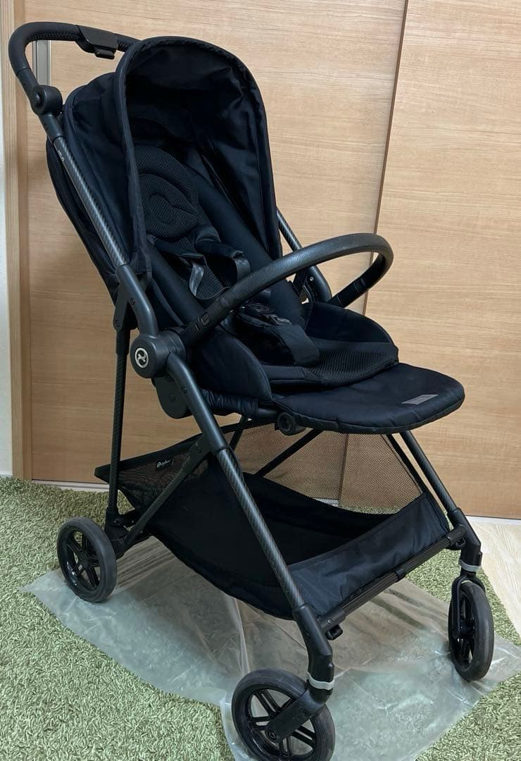 【お値下げ中】cybex メリオカーボン 2022 ベビーカー　ブラック