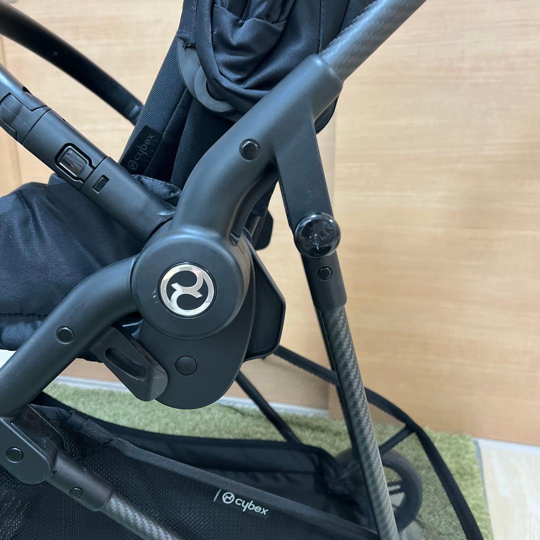 【お値下げ中】cybex メリオカーボン 2022 ベビーカー　ブラック