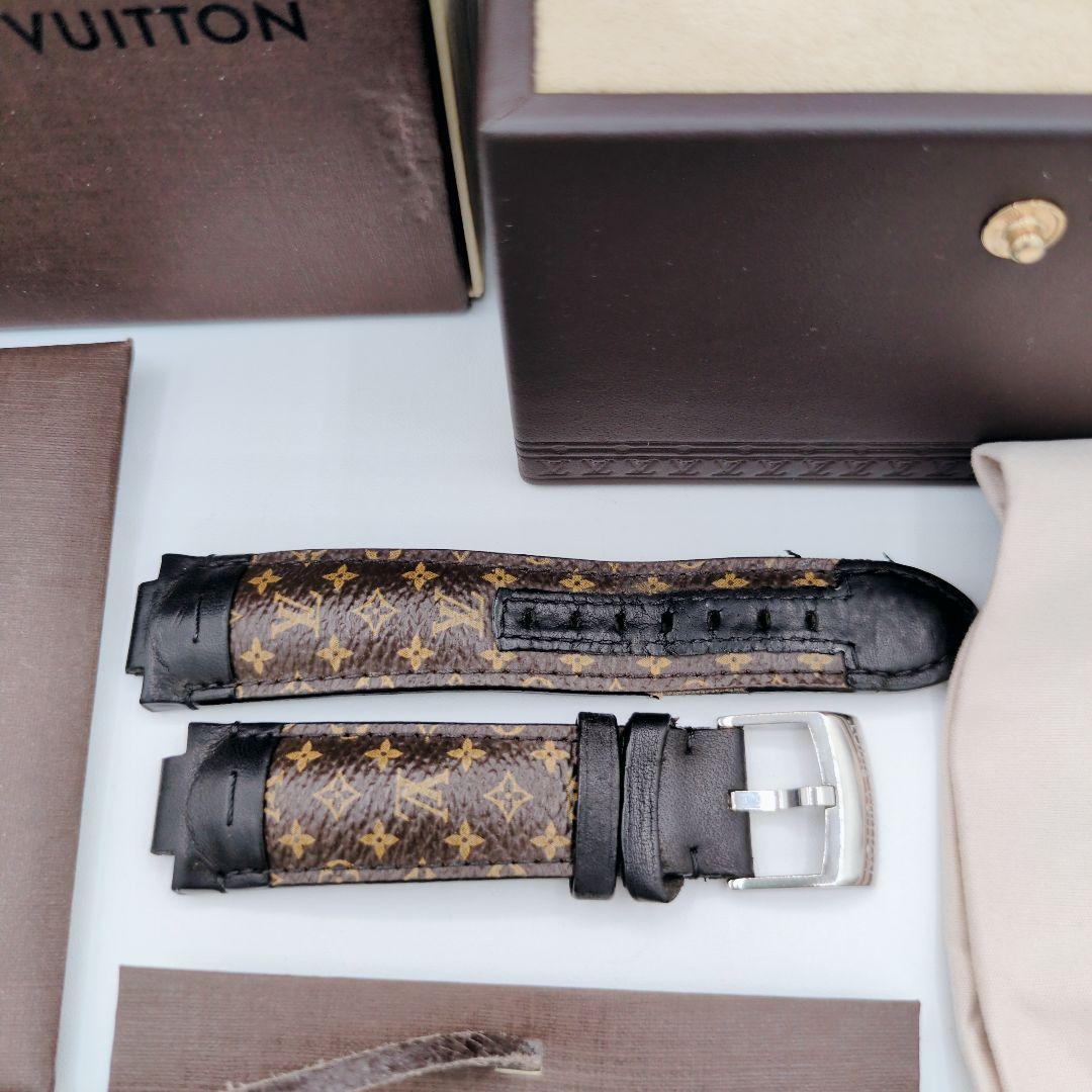 ルイ・ヴィトン　LOUIS VUITTON GMT 自動巻き 時計 ラバーベルト
