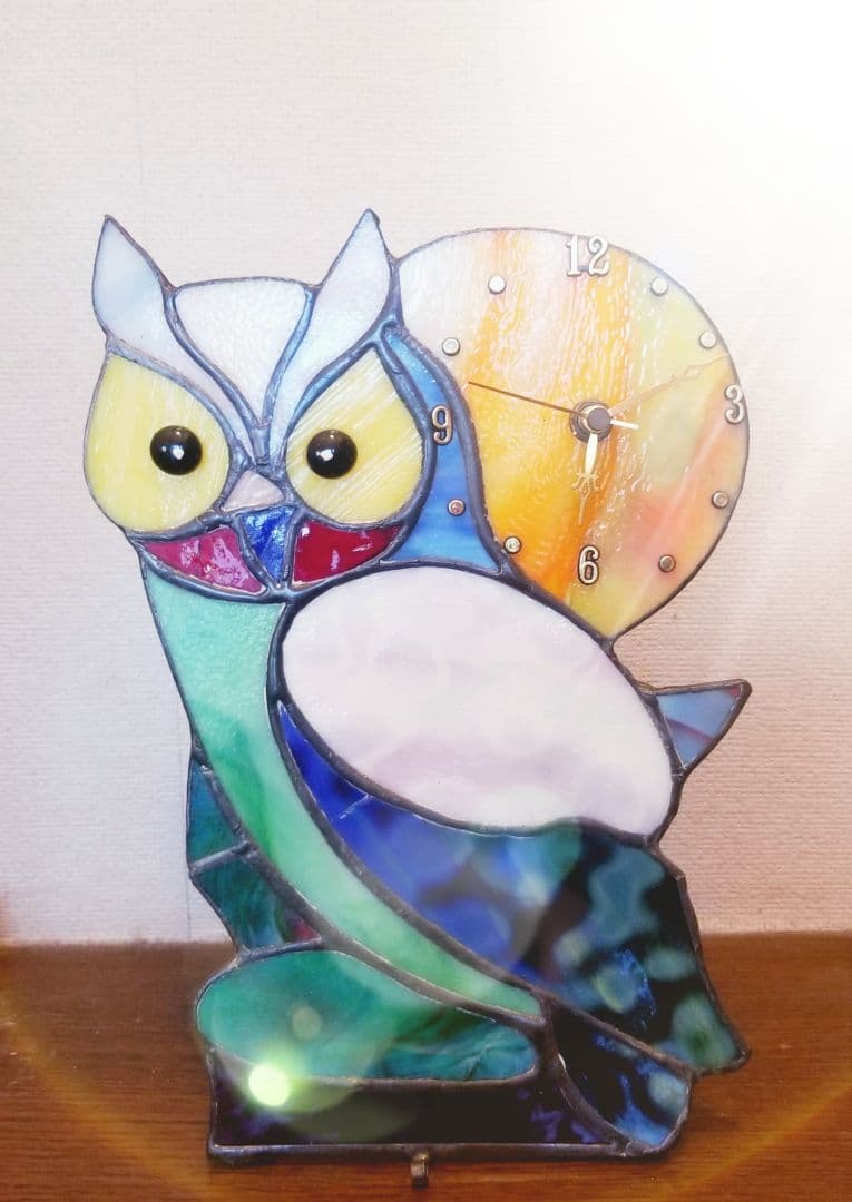 ステンドグラス　ふくろうモチーフの置時計