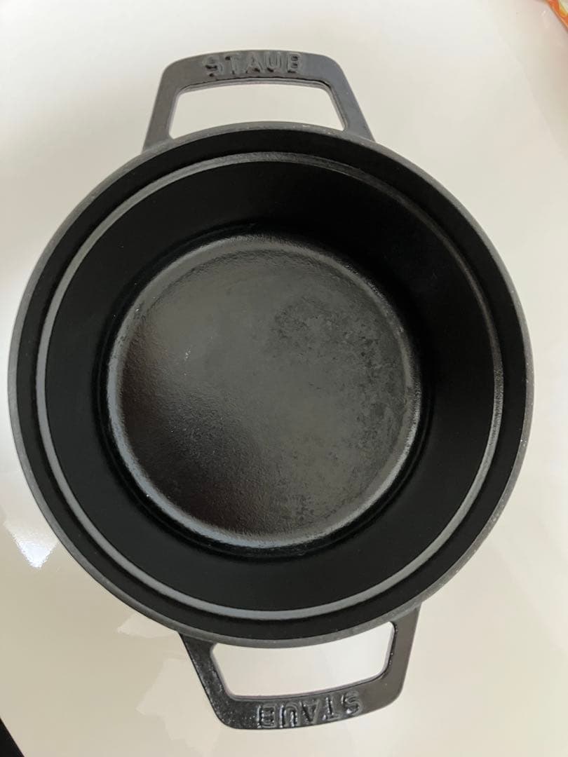 ストウブ ピコ・ココット ラウンド 20cm シリアルナンバー生涯保証書付き