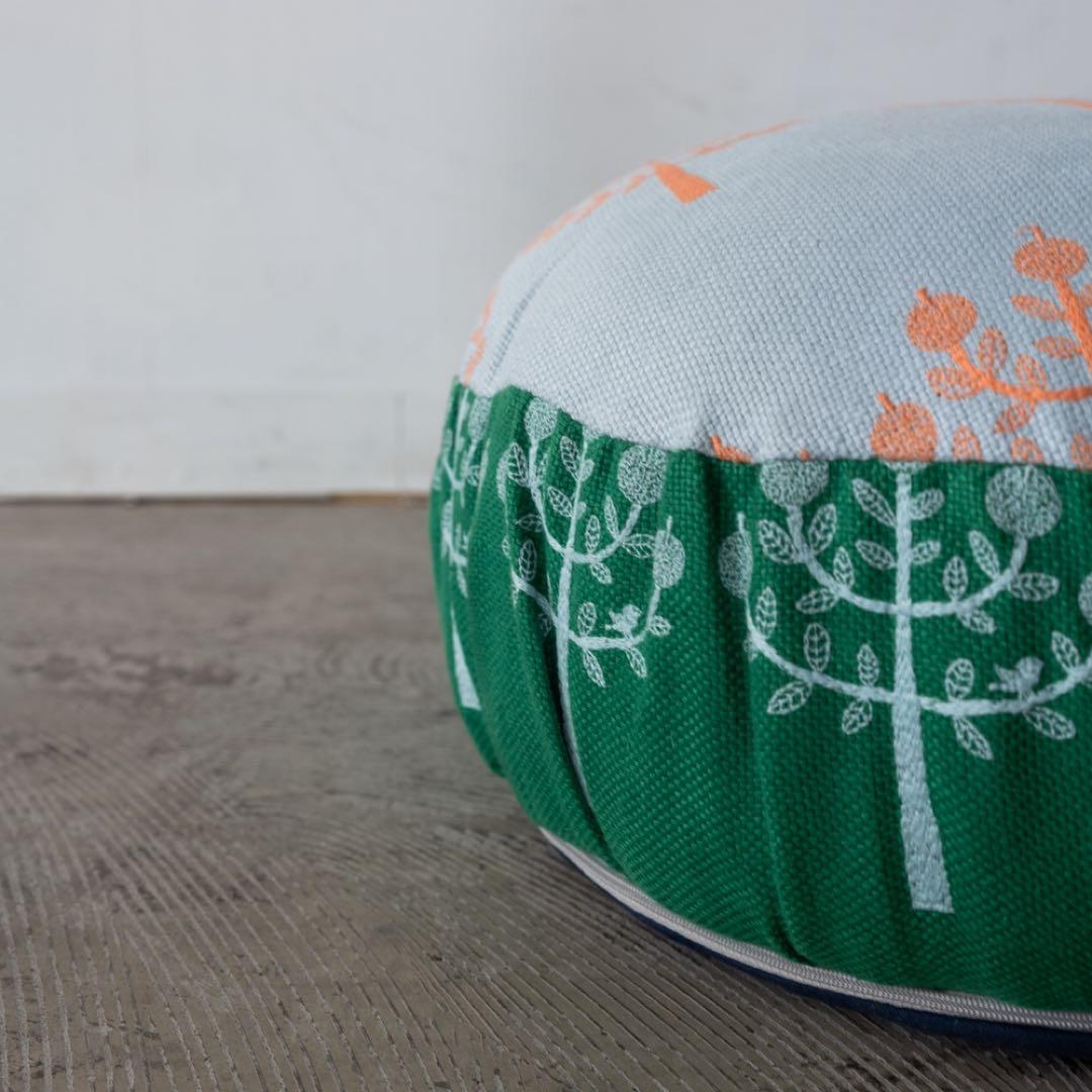 クッション　ミナペルホネン　ringo　パッチワーク