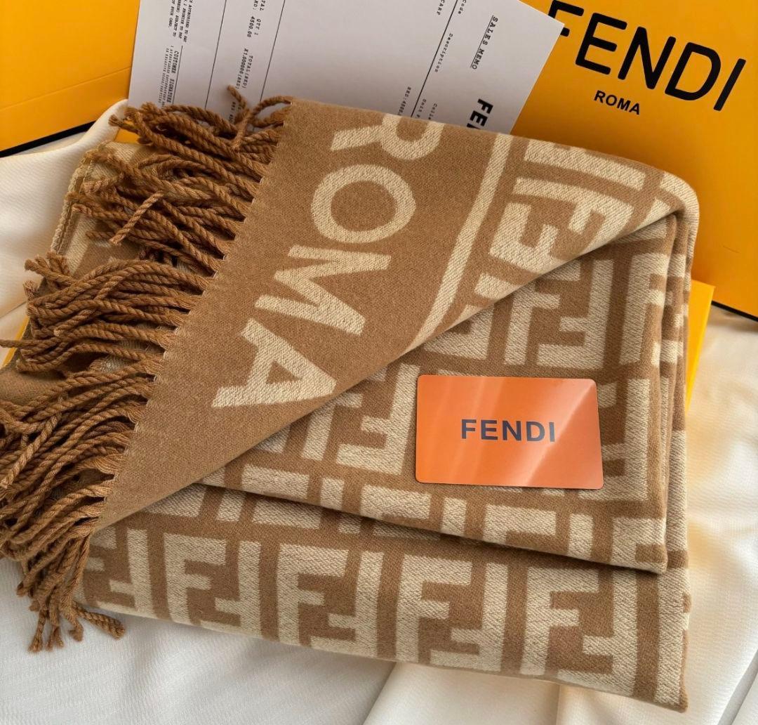 FENDI ズッカ柄 マフラー ブラウン