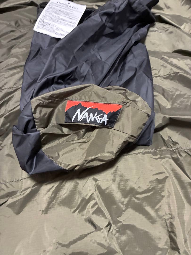 NANGA 寝袋 オーロラSTDレギュラーサイズ　オリーブグリーン　650FP