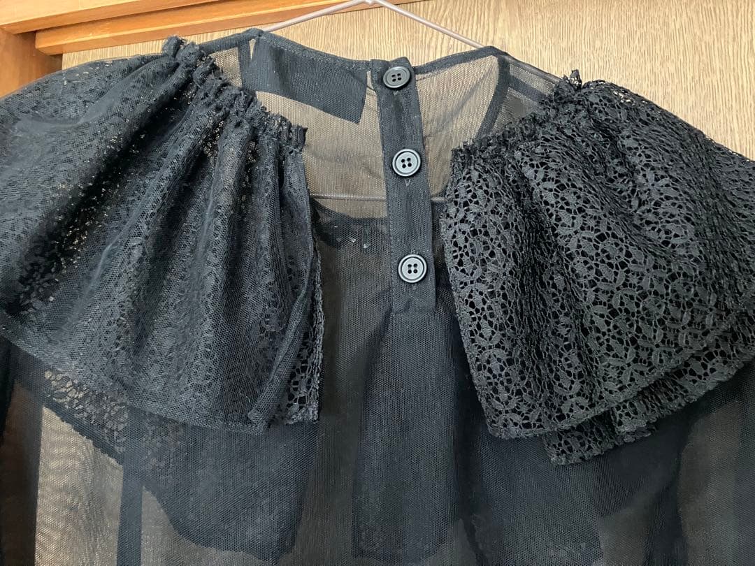 Simone Rocha シースルーレースフリル半袖トップス