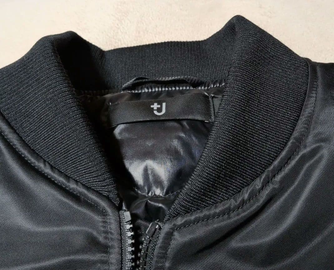 週末値下げ　希少XL 美品ユニクロ＋JハイブリッドダウンオーバーサイズMA-1