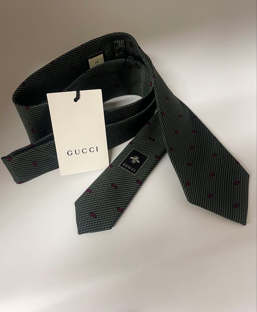 新品 グッチ ネクタイ ハイブランド GG 総柄 ダークグリーン マット 激レア