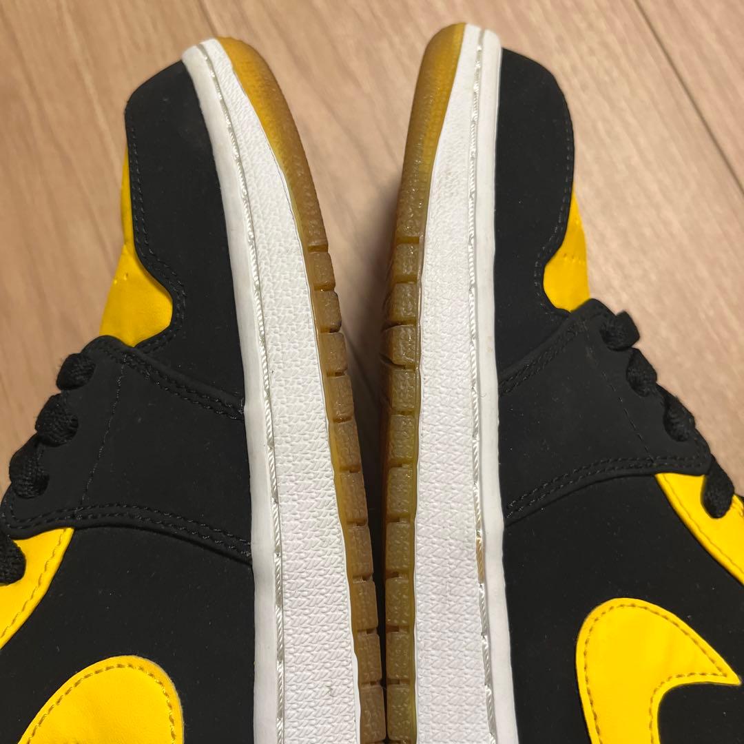 靴 Nike Air Jordan 1 Retro Mid \"New Love\"