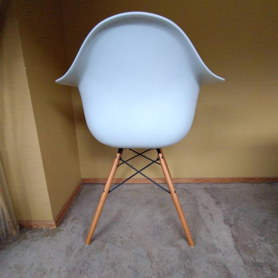 ハーマンミラー　イームズ　アームシェルチェア　座面シート付　③
