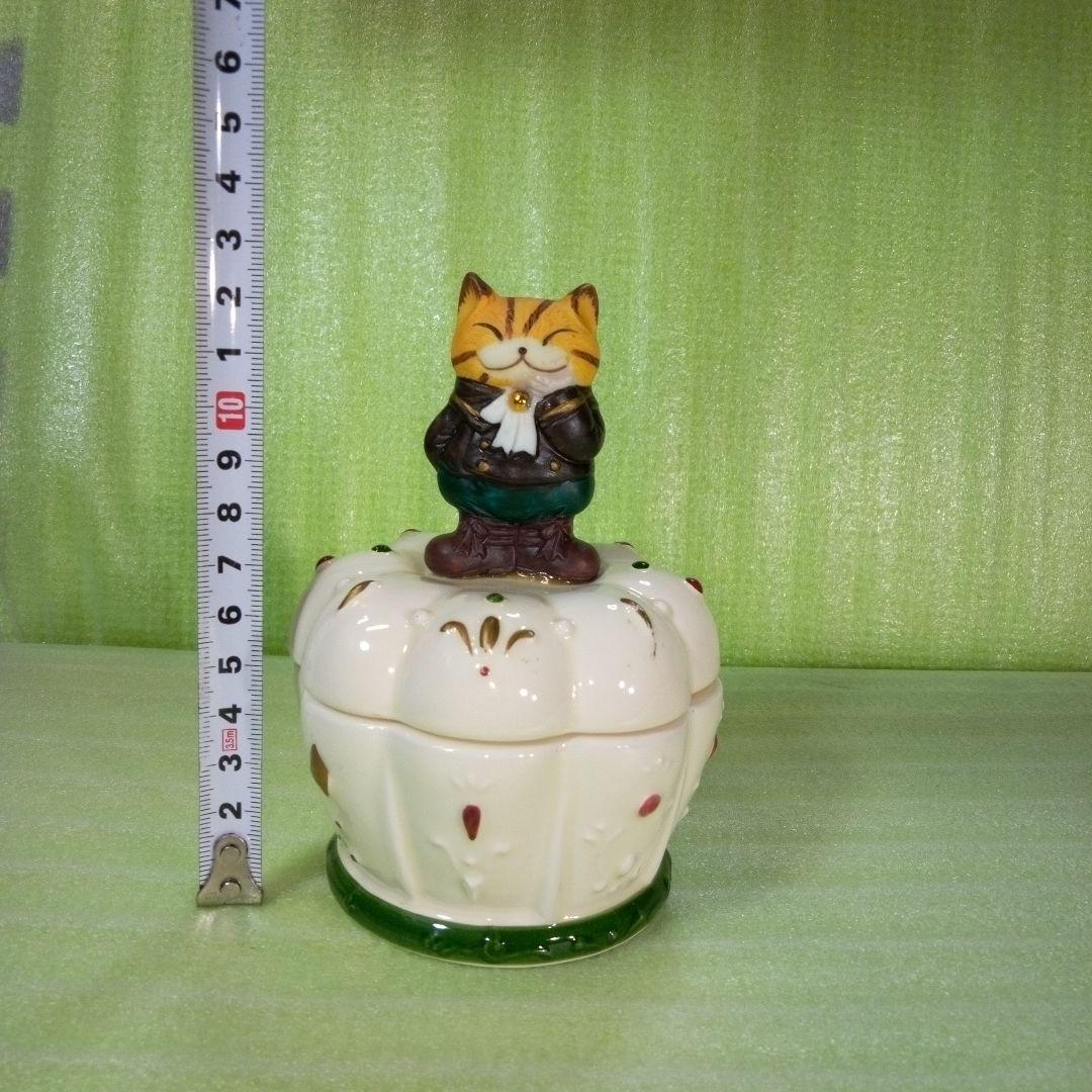 猫のフィギュア付きオルゴール　曲名:トイランド　小物入れ　陶器製？　レトロ
