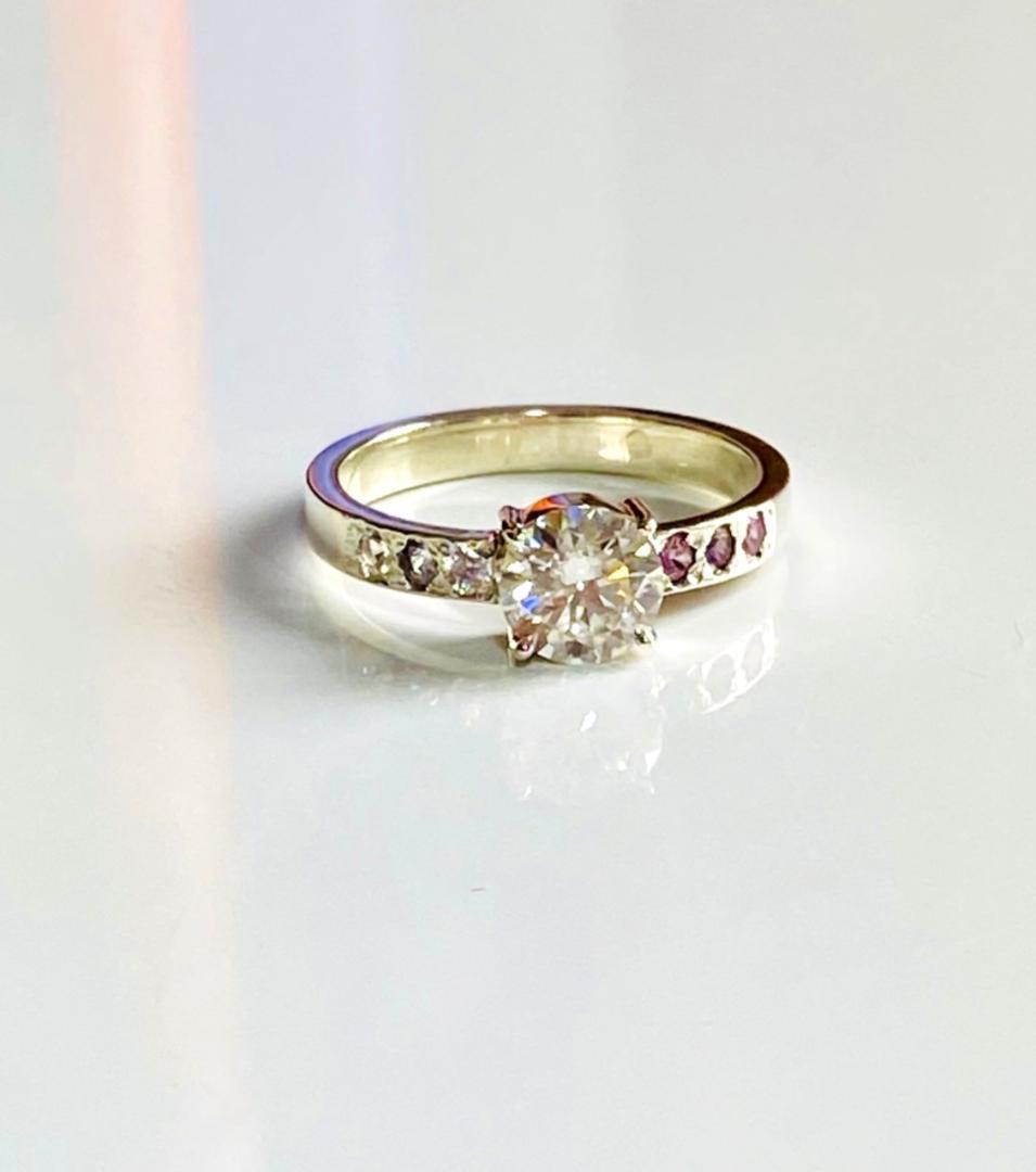 リング -モアサナイト シルバー 0.96カラットMoissanite Ring