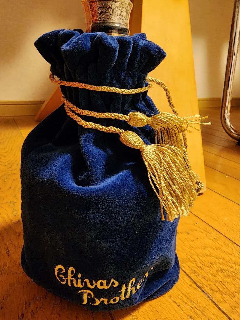 ロイヤルサルート 21年 サファイアブルー 陶器ボトル 未開栓 専用袋付き