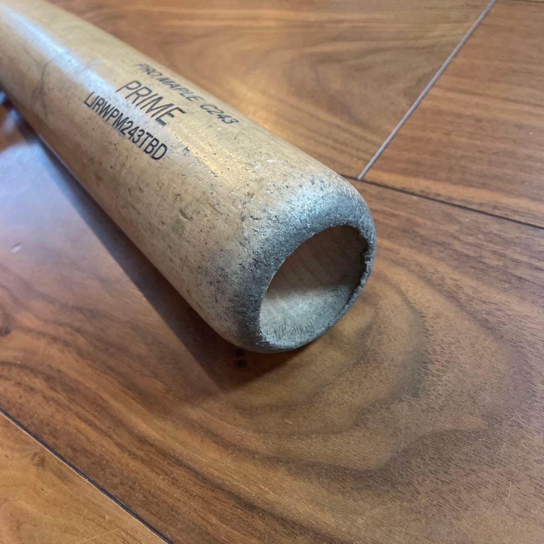 リンドスポーツバンブー製練習用バット&ルイスビルスラッガー木製バット