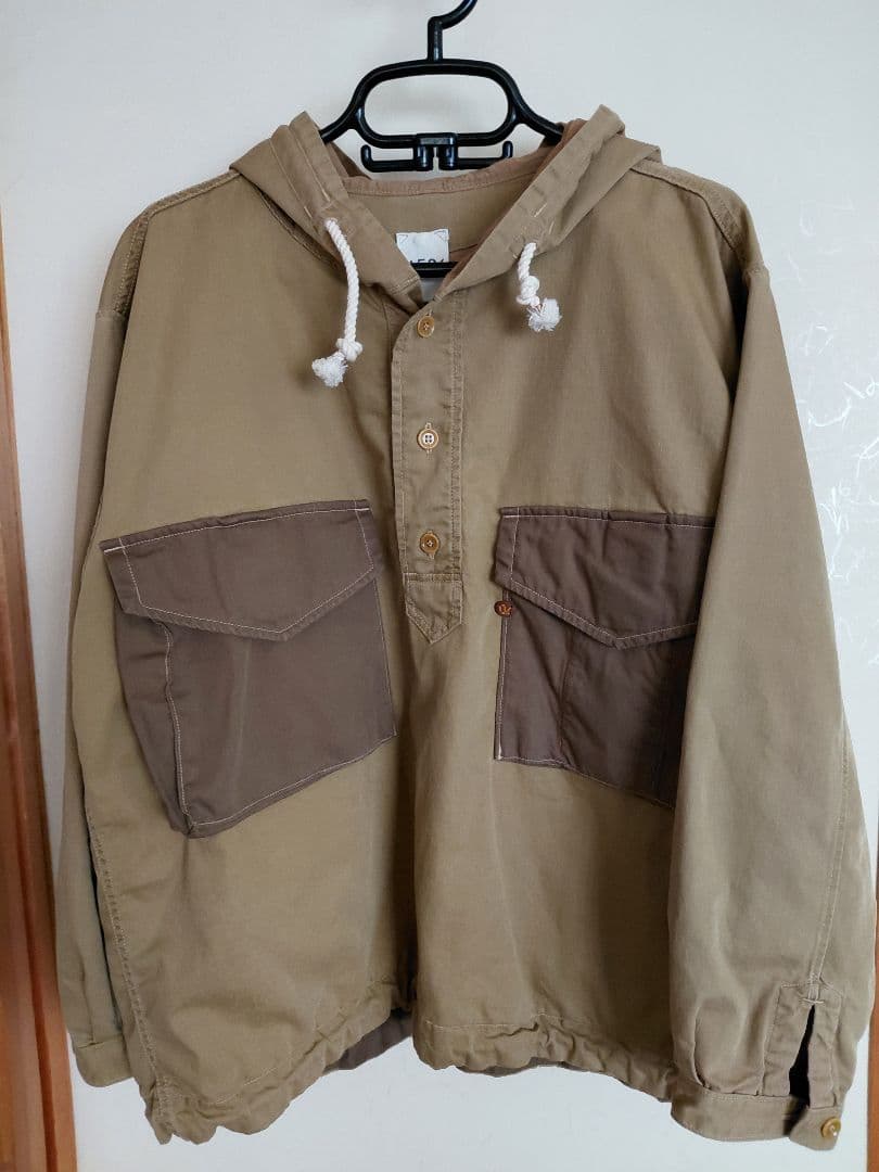 45R フード付きベージュジャケット 45サイズ