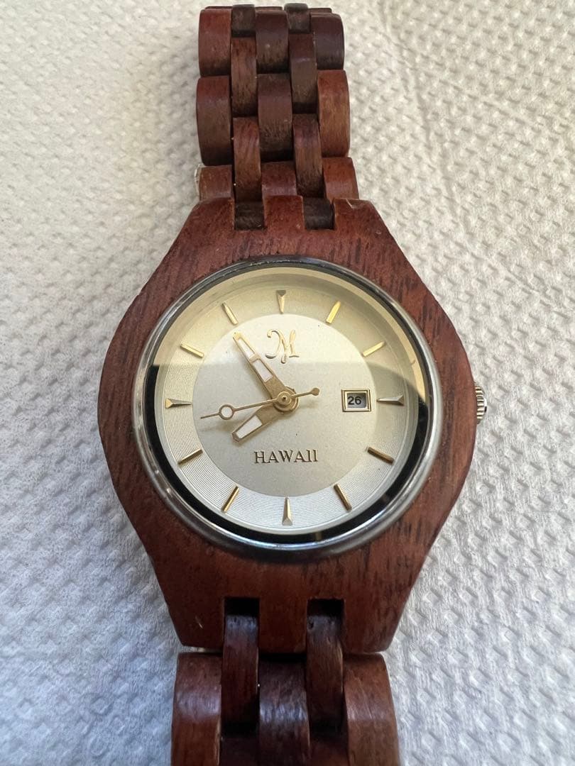 HAWAII ウッドアナログ腕時計 デイト付き