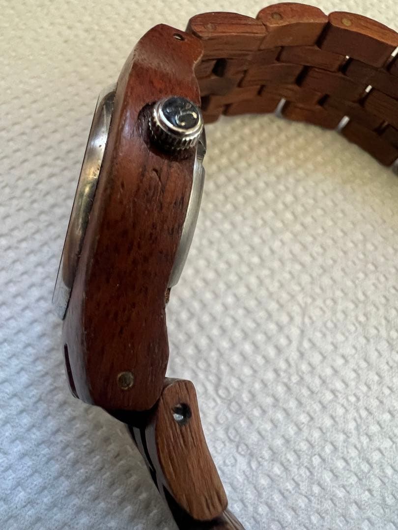 HAWAII ウッドアナログ腕時計 デイト付き