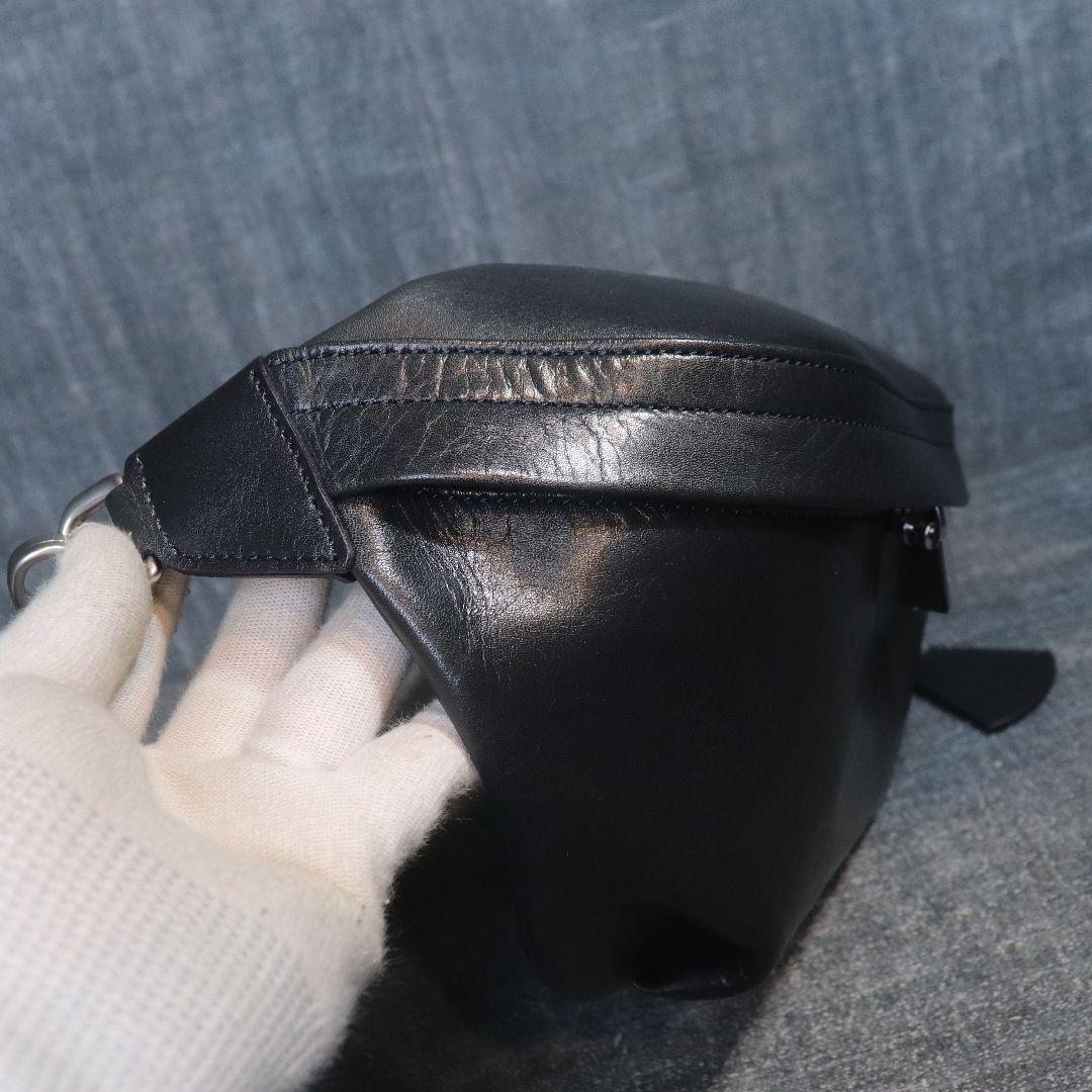 未使用級 アニアリ ボディバッグ アンティークレザー