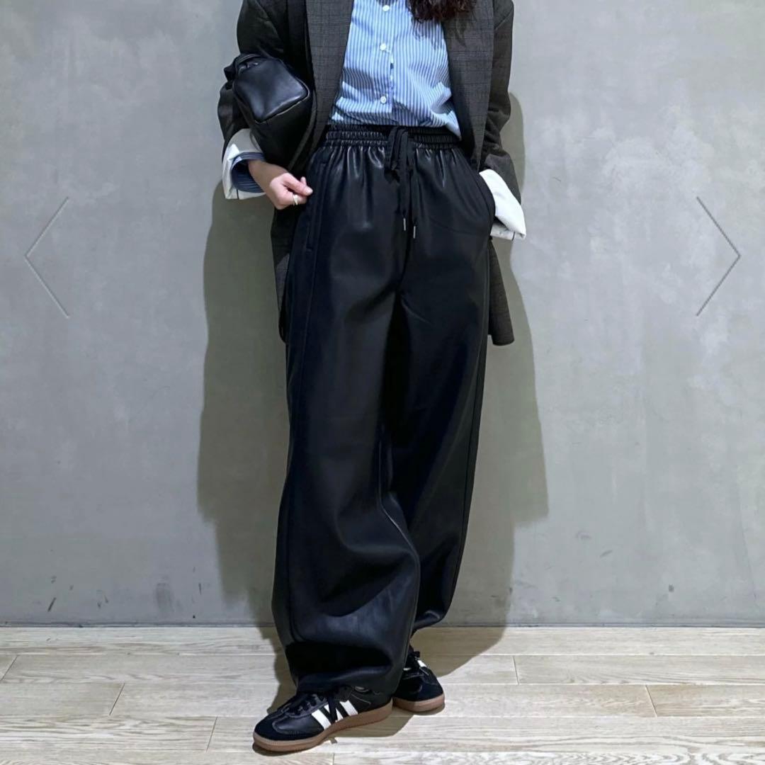 adidas Samba ブラック　スニーカー　アダムエロペ