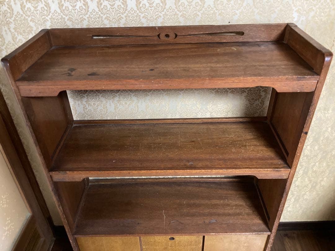 送料込【昭和レトロ アンティーク】本棚 ブックシェルフ 透かし彫り