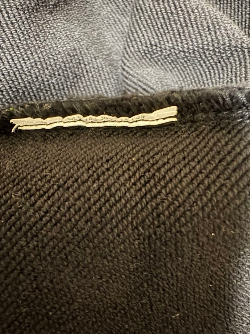 エンポリオアルマーニマンガベアイーグルワッペン付きパーカー