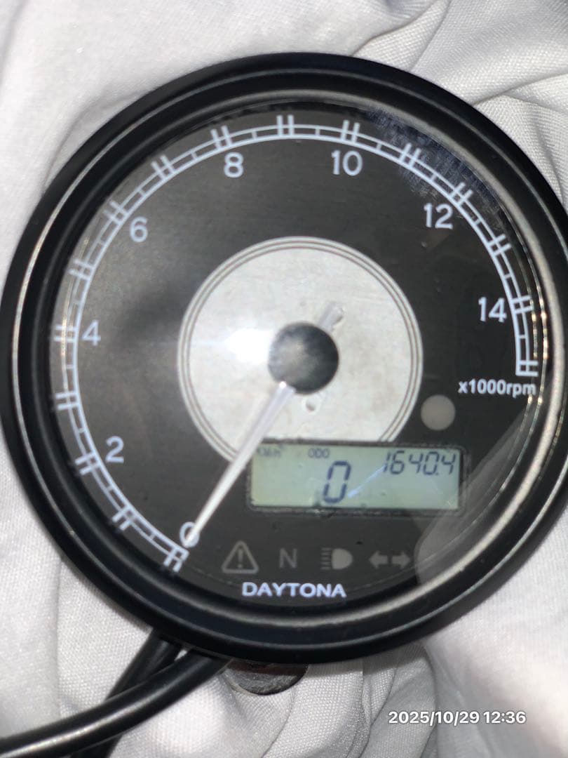 DAYTONA バイク 80mmタコメーター、スピードメーター