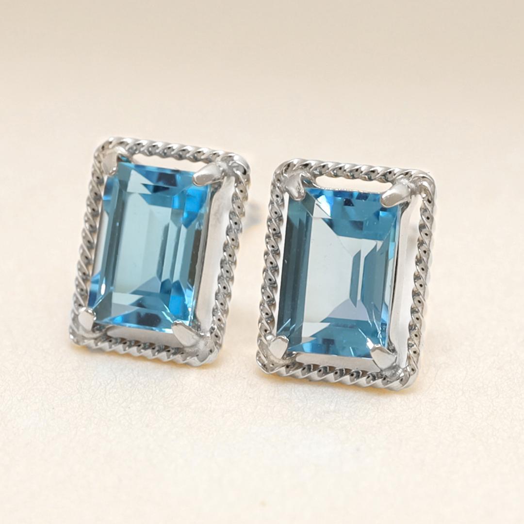 スクエアカットのブルートパーズがシャープなおしゃれピアスK10WG