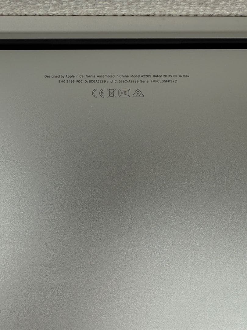 MacBook本体 MacBook Pro 13 2020 Touch Bar i5/8/500