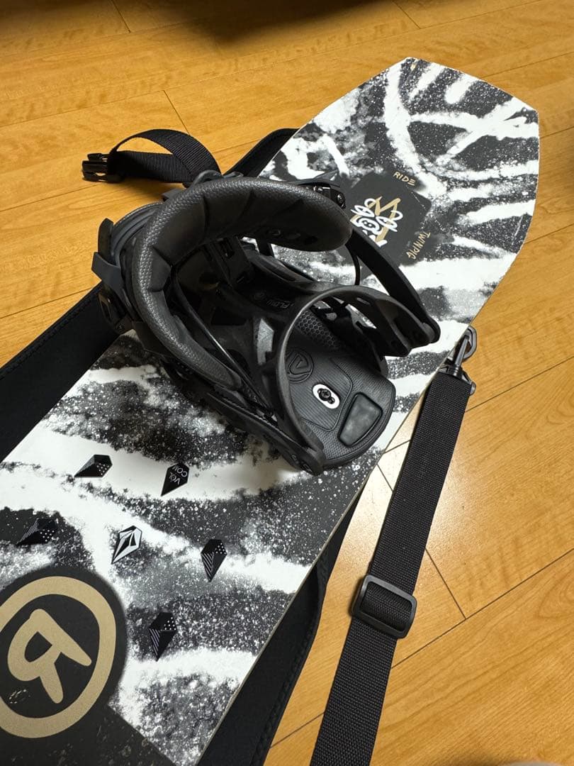 RIDE twinpig 151cm スノーボード 板のみ