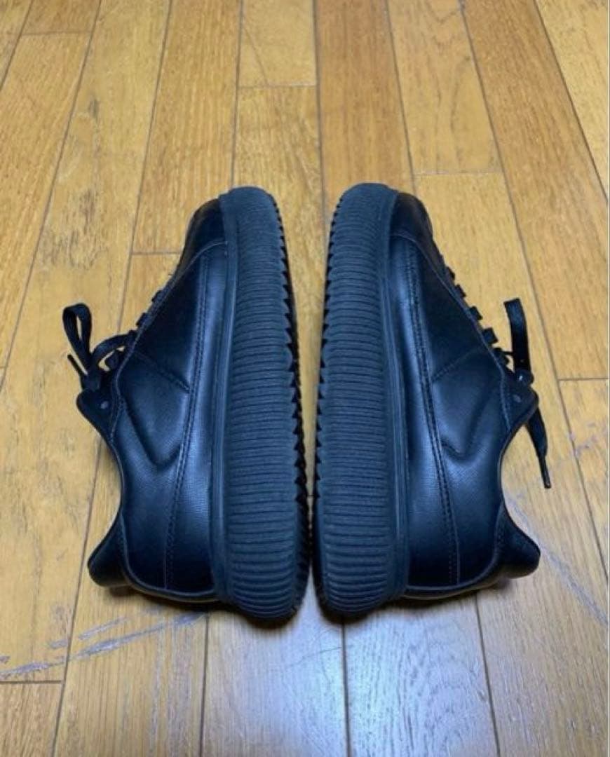 10時まで限定価格　オニツカタイガー　デレシティ　 オールブラック　スニーカー